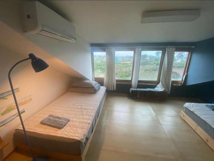 Warang Guesthouse Jeju Exteriör bild